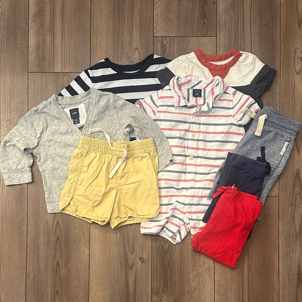 Baby GAP Boys 18-24 month clothes lot / 8 pieces